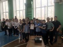 Активисты конкурсов - обладатели "Сертификата на "пятерку" (1-4 классы)